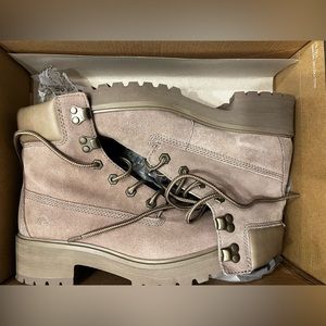 Timberland boots lace up